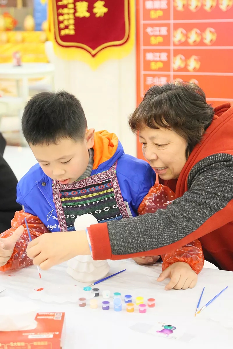 感恩回饋|金鑰匙家裝“親子石膏娃娃彩繪”圓滿結(jié)束